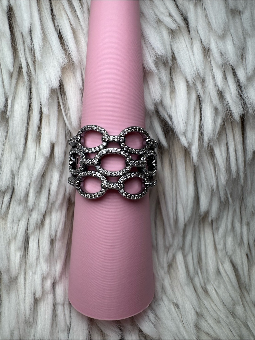 Gorgeous ring